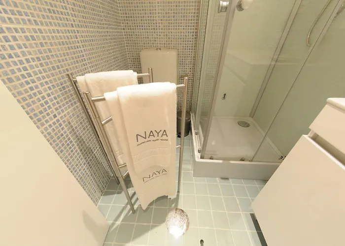 بيت ضيافة Naya-downtown بورتو