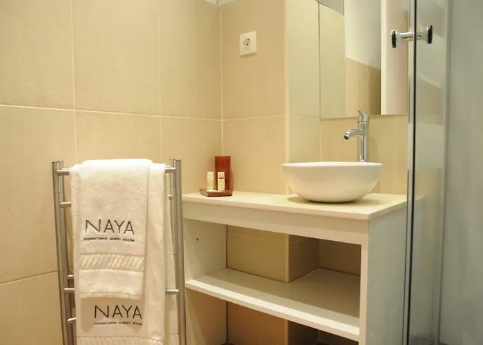 بيت ضيافة Naya-downtown بورتو