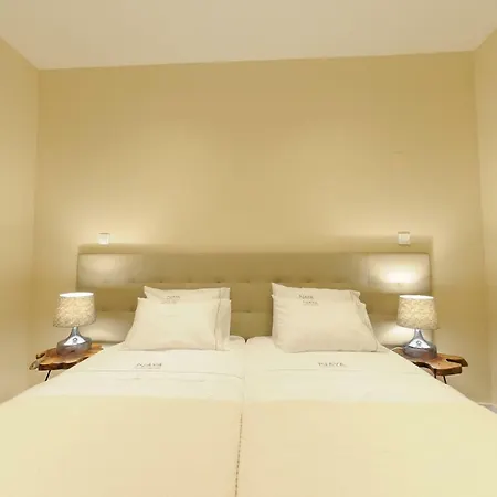 Naya-downtown 3* Porto