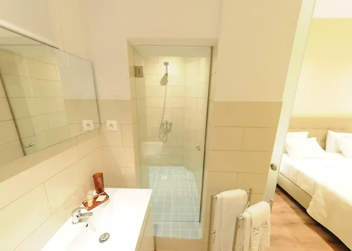 Naya-downtown Gasthuis 3*