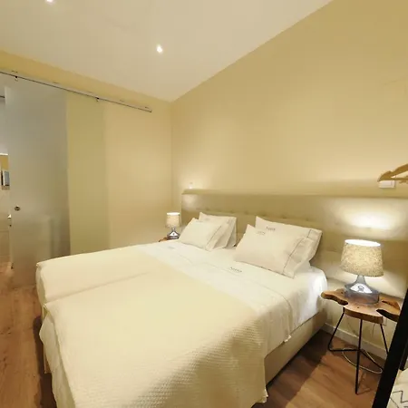 Naya-downtown Guest house